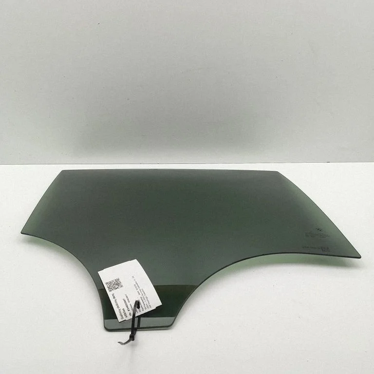 Rear door window glass 5A30382