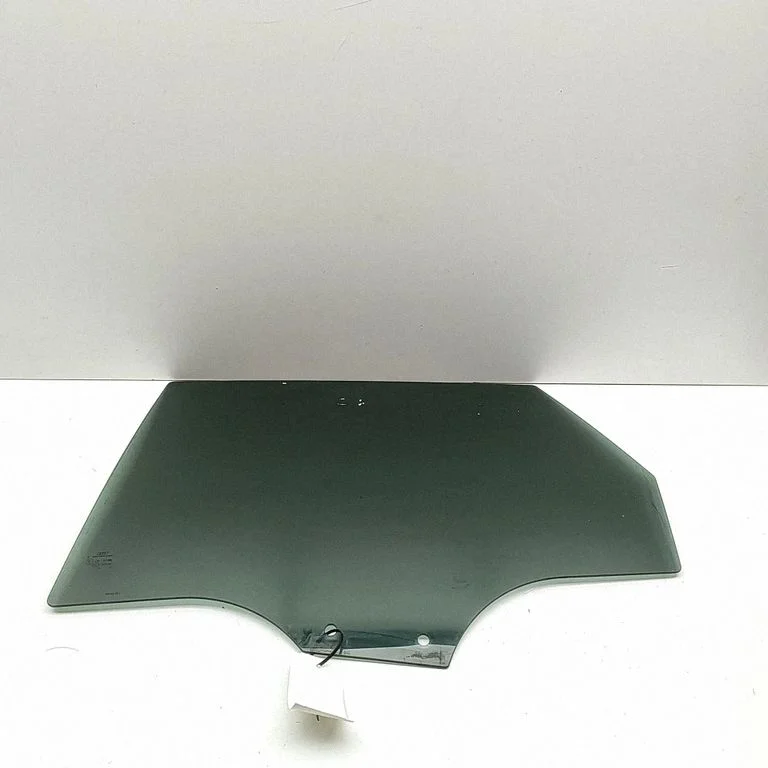 Rear door window glass 8W9845205A