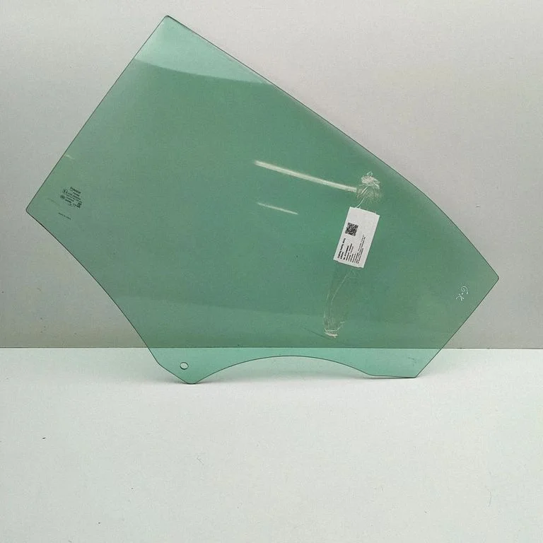Rear door window glass 31688228