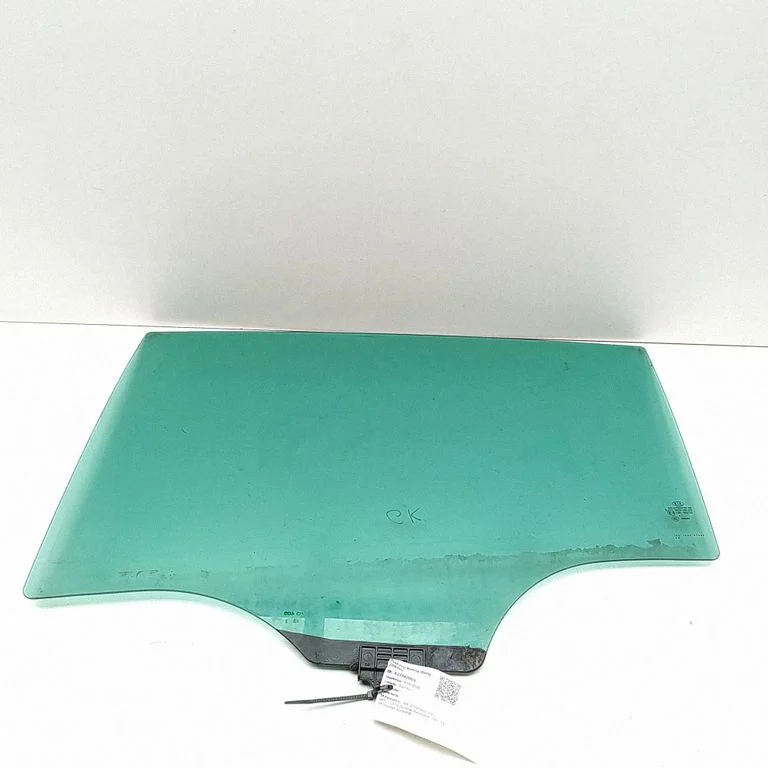 Rear door window glass 83410F1010