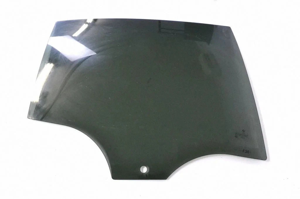 Rear door window glass 43R000178
