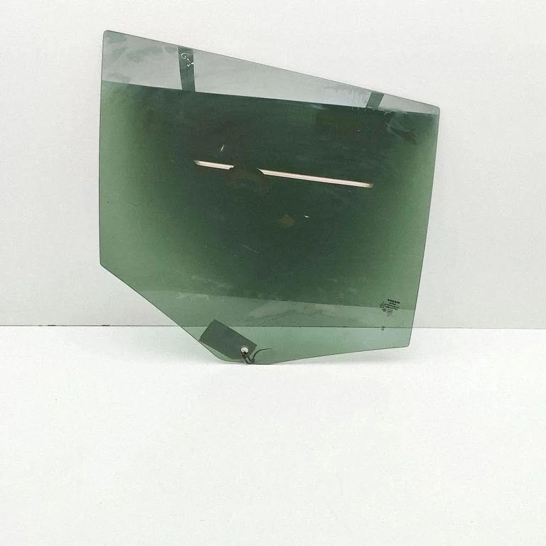 Rear door window glass 31468124