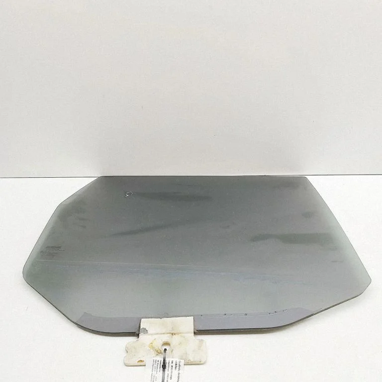 Rear door window glass 68235606AA