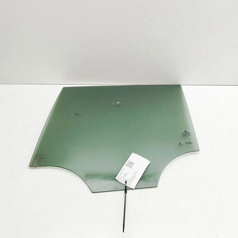 Galvenais aizmugurējo durvju stikls 43R004524