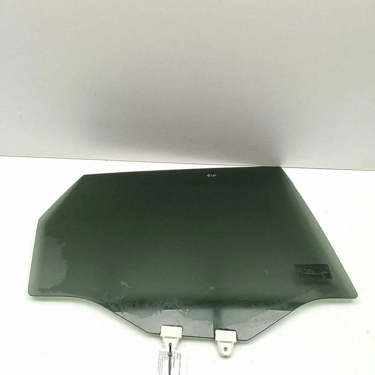 Rear door window glass KB8C725109D