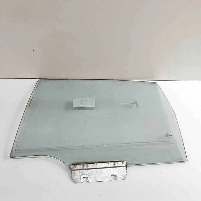 Galvenais aizmugurējo durvju stikls 3D4845025G