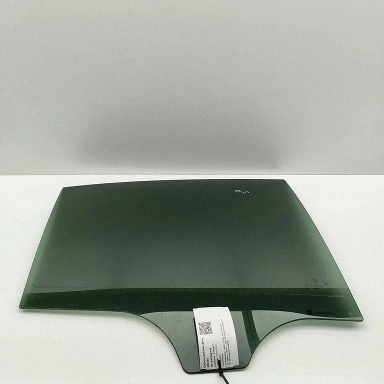Rear door window glass 7497106