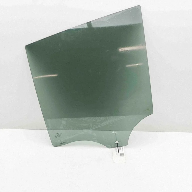 Rear door window glass 7416971