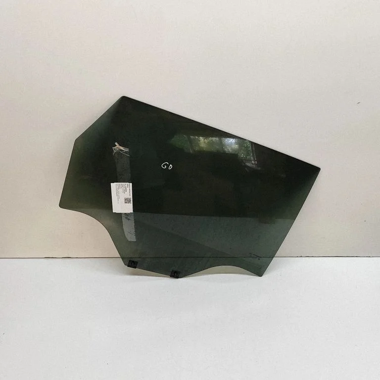 Rear door window glass 43R010184