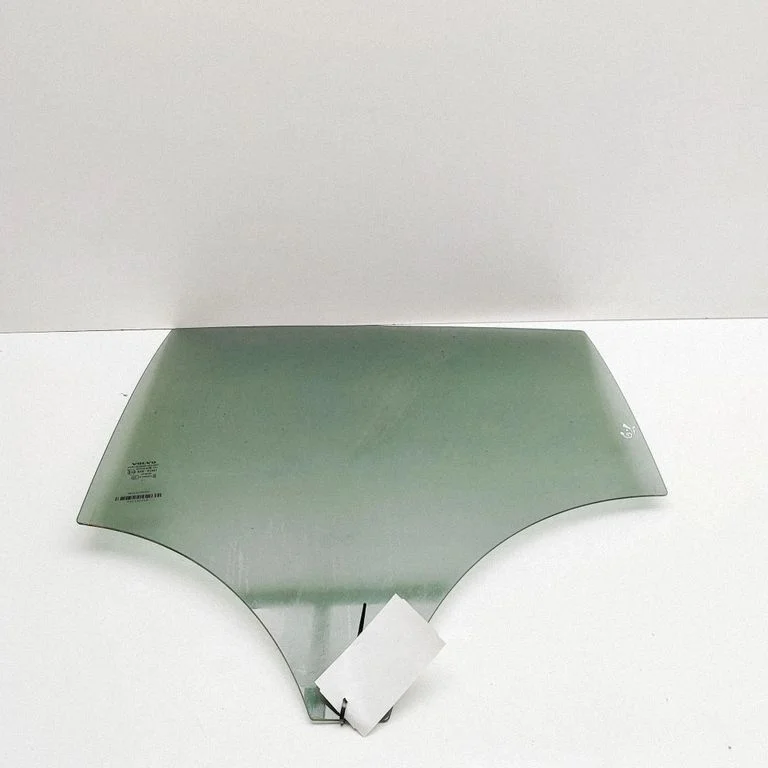 Rear door window glass 43R01351