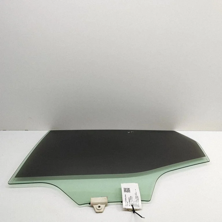 Rear door window glass FM2955100082A