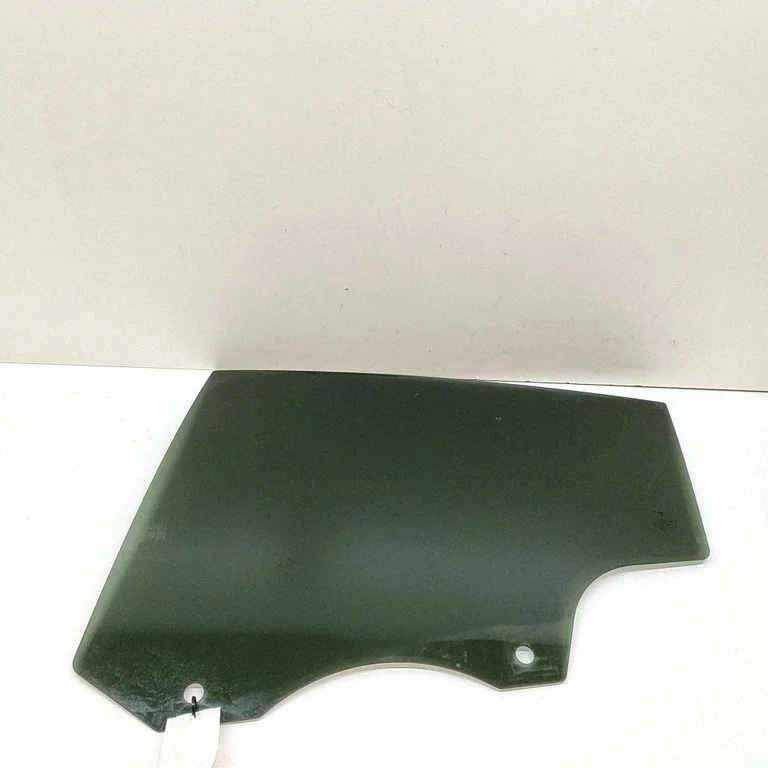 Rear door window glass 165843200A