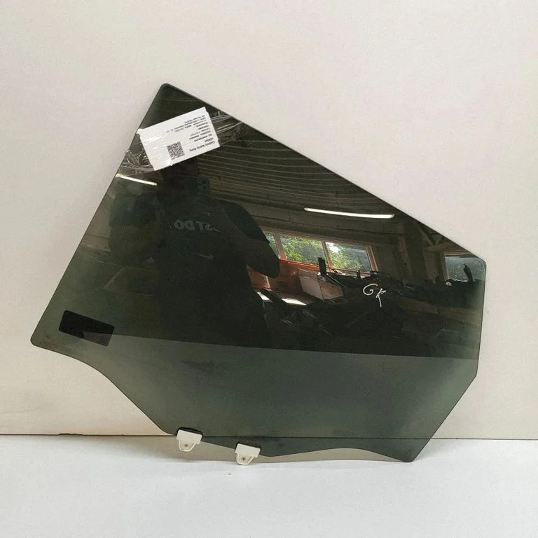 Galvenais aizmugurējo durvju stikls KB8C735109D
