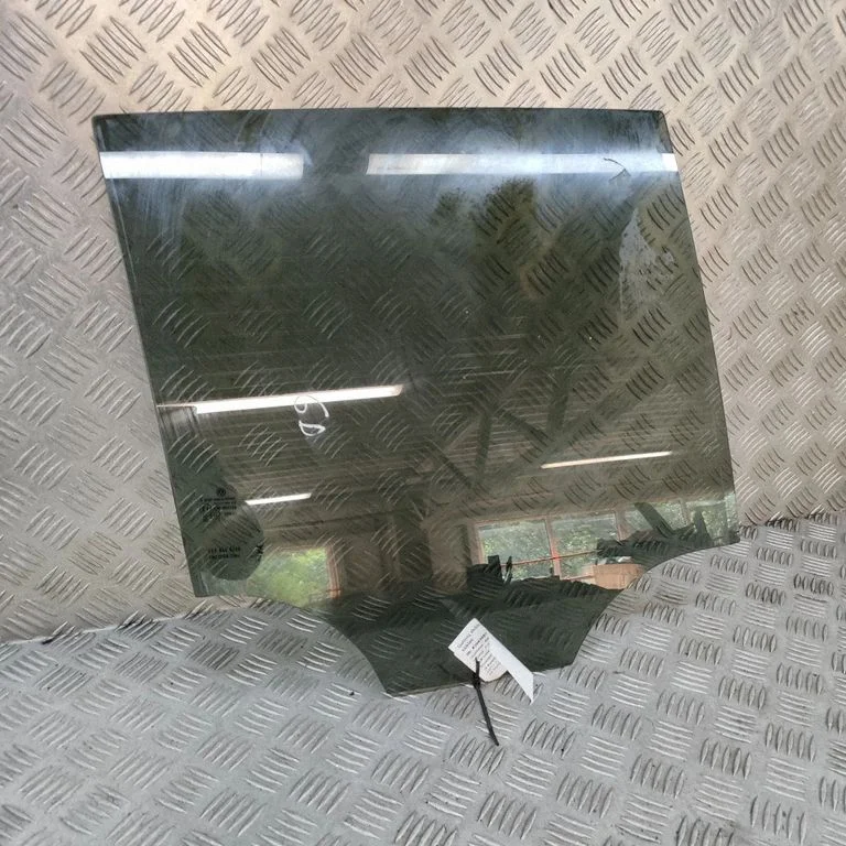 Tagaukse põhiklaas 2GA845026G