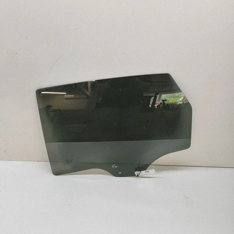 Szyba drzwi tylnych (główna) LV4BS25713BA