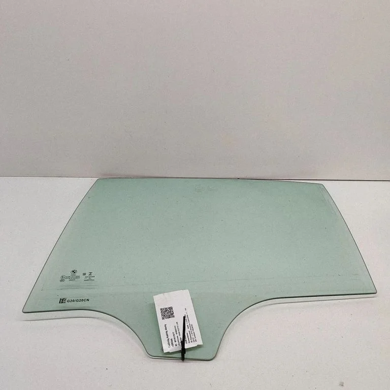 Rear door window glass 7432233