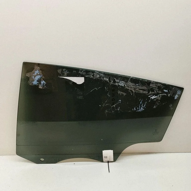 Rear door window glass 149550600B