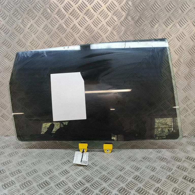 Galvenais aizmugurējo durvju stikls 73400TNYG01
