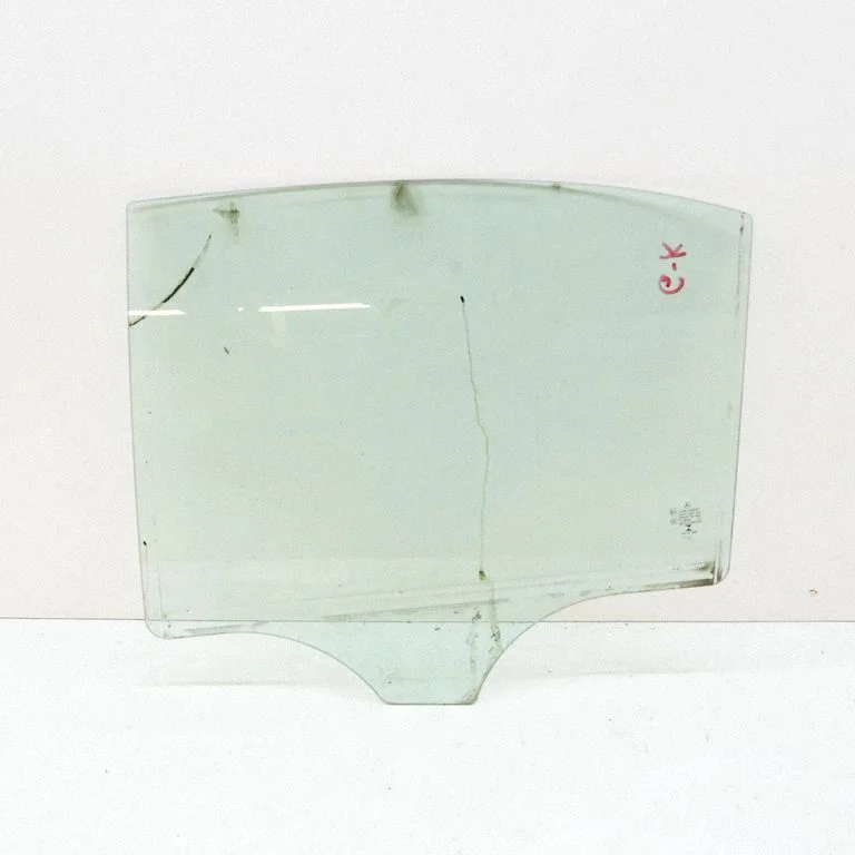 Rear door window glass 43R00049