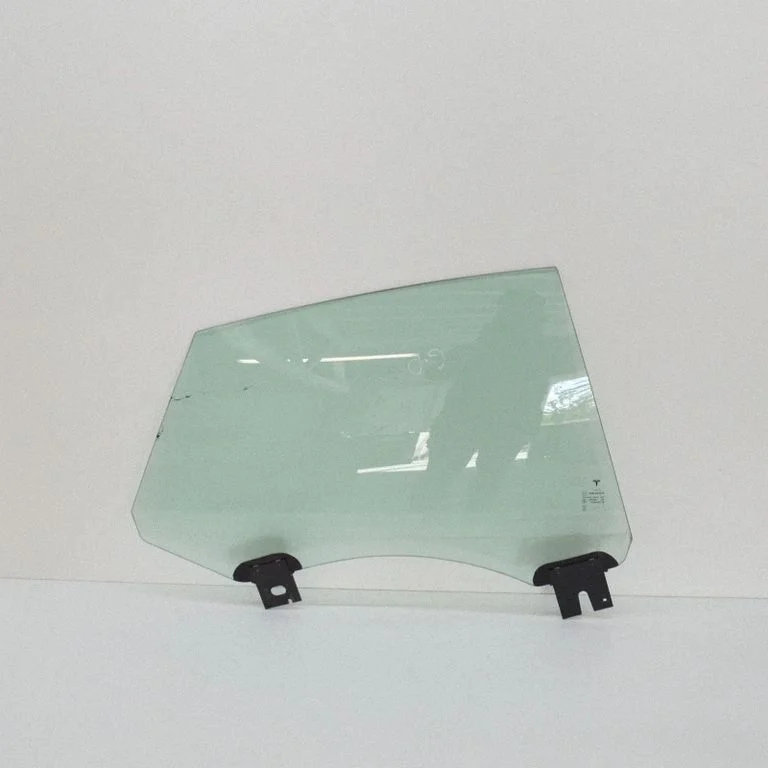 Rear door window glass A006451