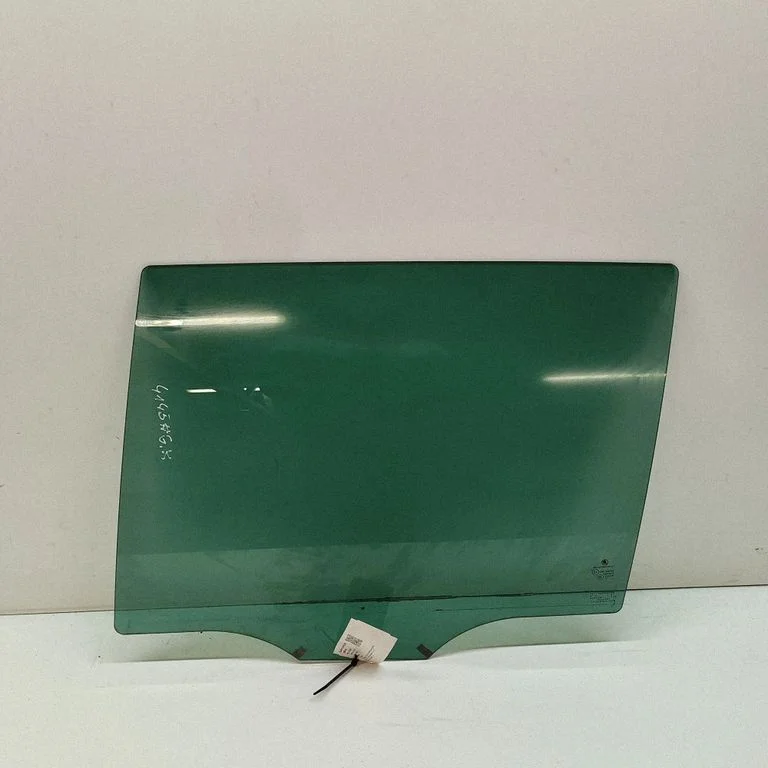 Rear door window glass 5E9845205B