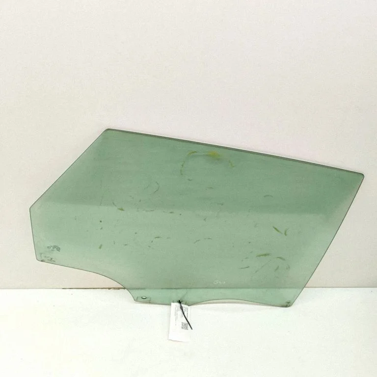 Rear door window glass 80A845206