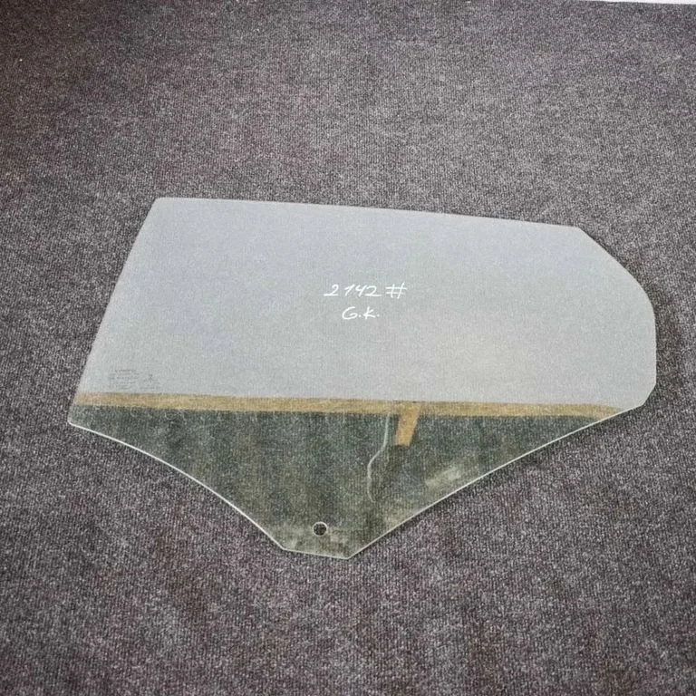 Galvenais aizmugurējo durvju stikls 43R00048
