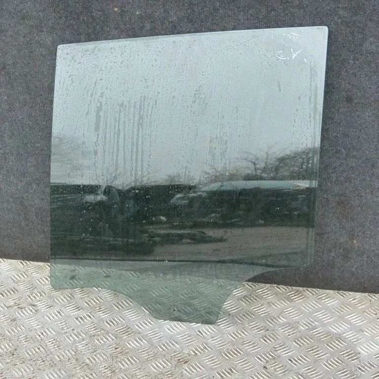 Galvenais aizmugurējo durvju stikls AS343R004553