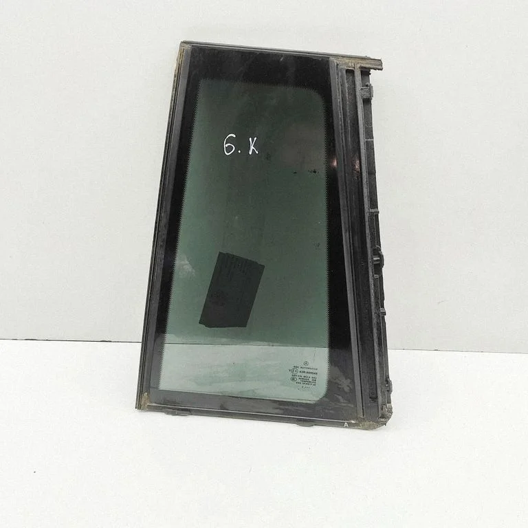 Rear vent window glass A1667300755