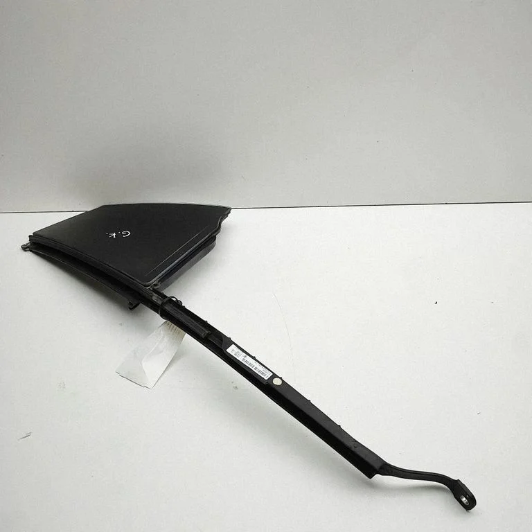Rear vent window glass – Porsche Panamera (971) (2017-2024)