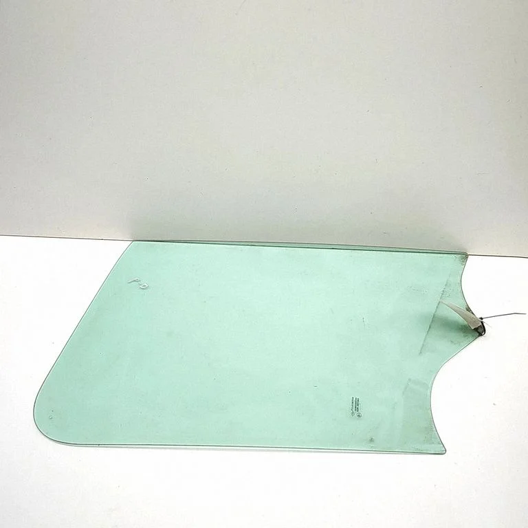 Front door window glass four-door 93197672