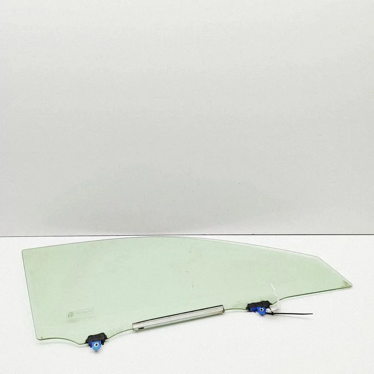 Front door window glass four-door – Lexus GS 250 350 300H 450H (2013-)