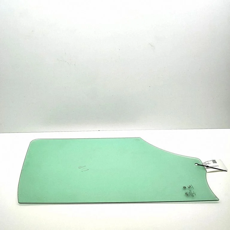 Front door window glass four-door KK31V21410A