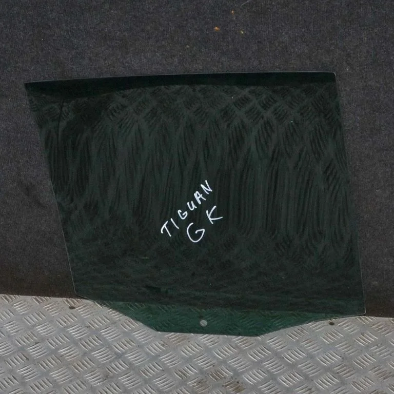 Galvenais aizmugurējo durvju stikls 43R001108