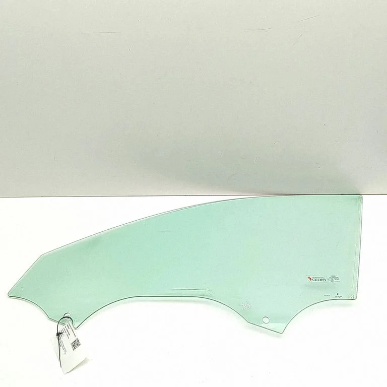 Front door window glass four-door 8W0845201