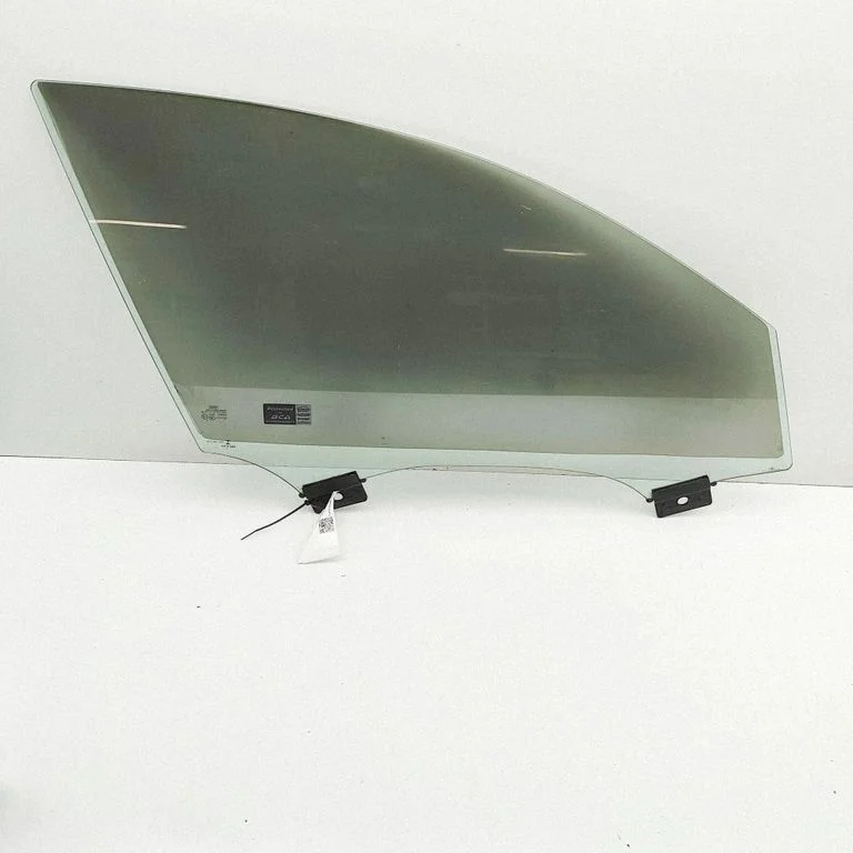 Front door window glass four-door 4G0845022C