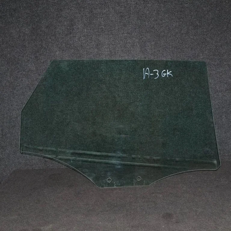 Galvenais aizmugurējo durvju stikls 43R001057E000184