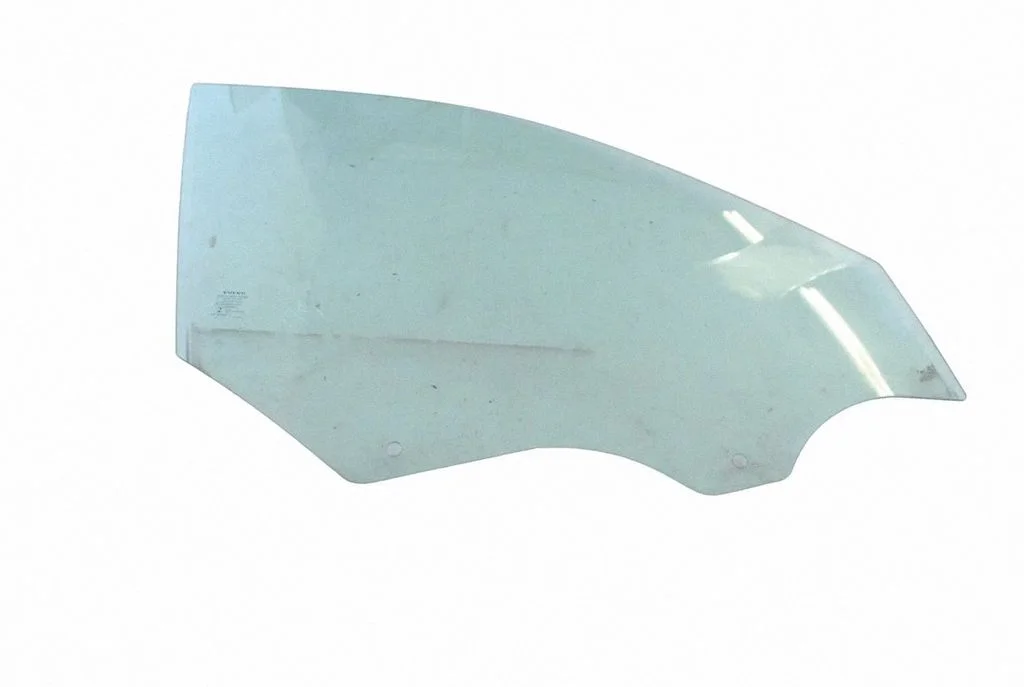 Front door window glass four-door 43R001026