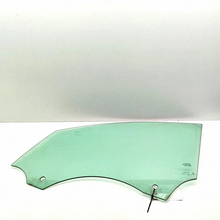 Front door window glass four-door – Porsche Macan (95B) (2014-2018)
