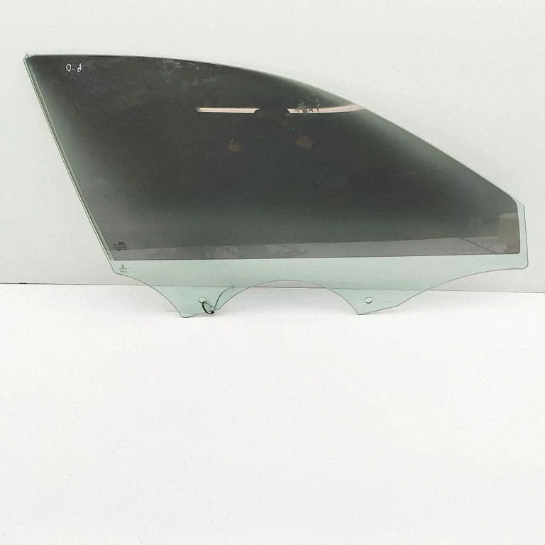 Front door window glass four-door 8V5845202