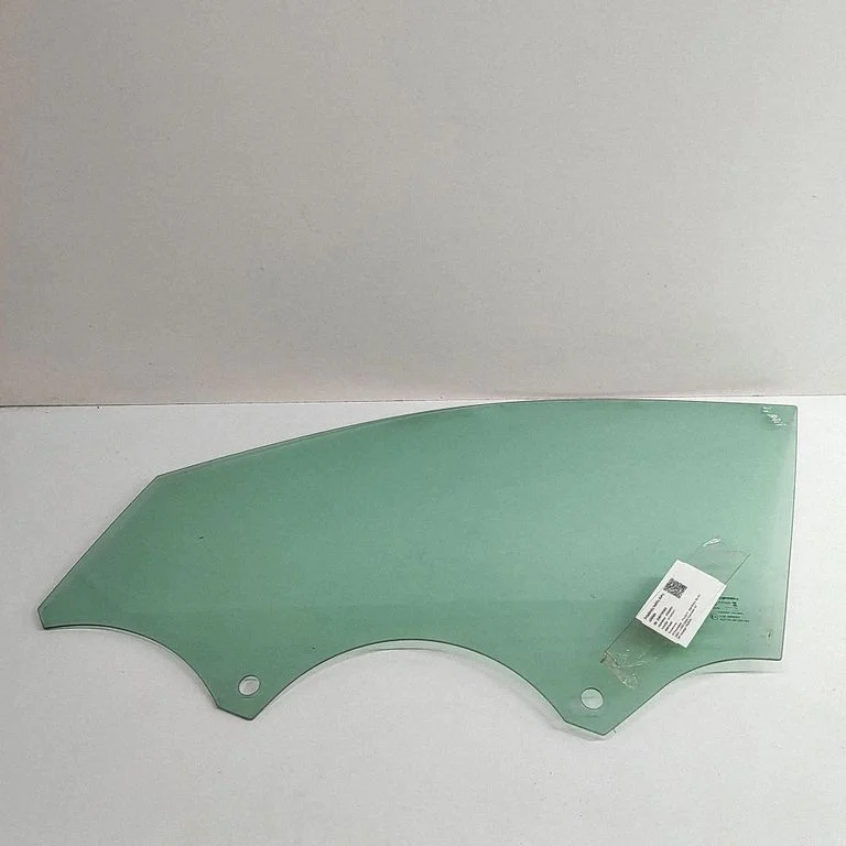 Front door window glass four-door 9839758880