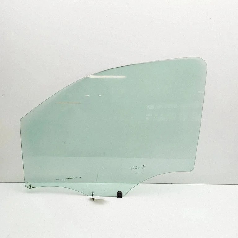 Front door window glass four-door 43R00049