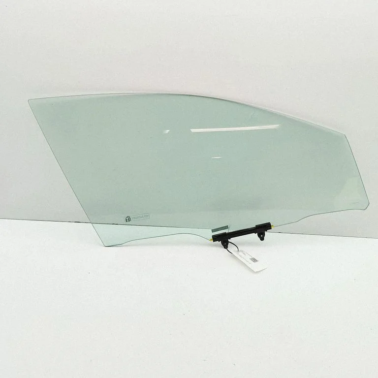 Front door window glass four-door 6810178090