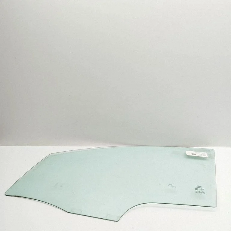 Front door window glass four-door LN15A21411AA