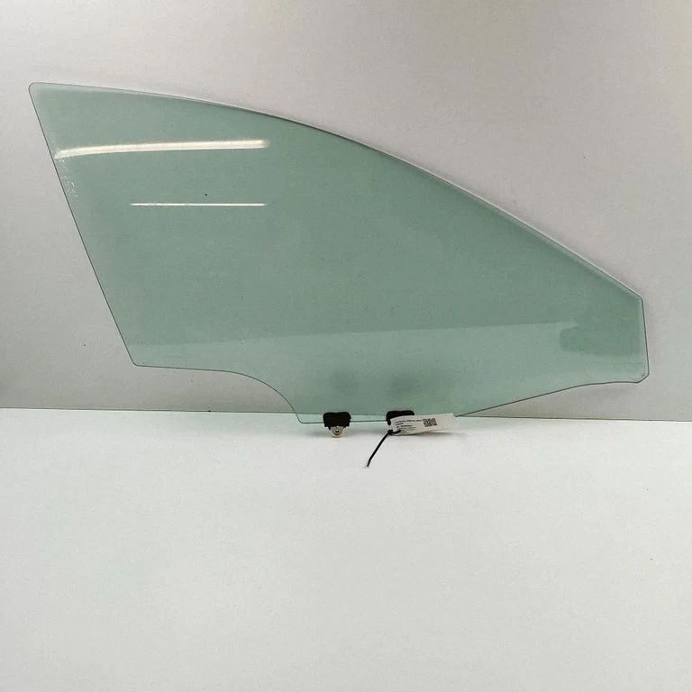 Front door window glass four-door GRT658510C