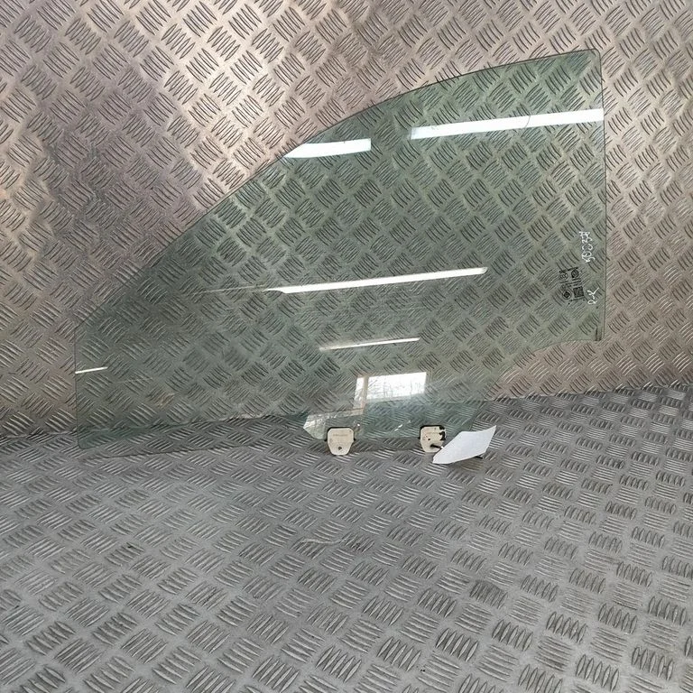 Front door window glass four-door 26022556