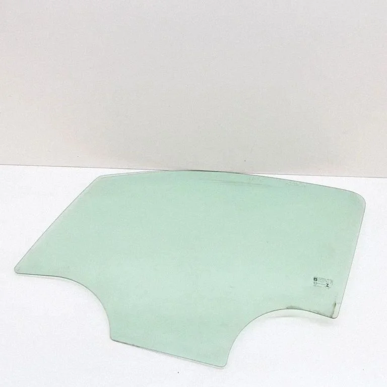 Front door window glass four-door 43R000016
