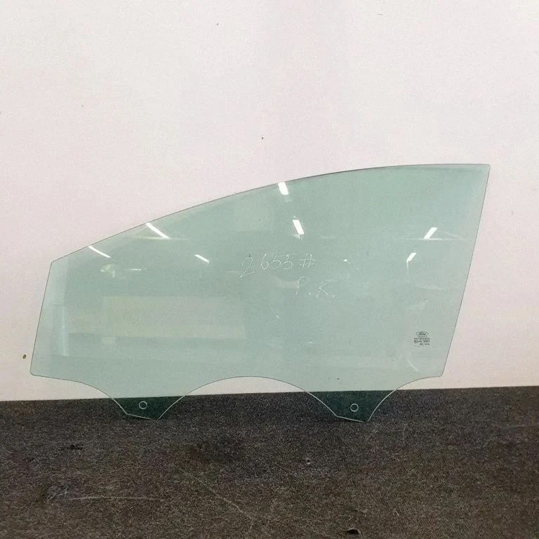 Galvenais priekšējo durvju stikls (četrdurvju) F1EBA21411A