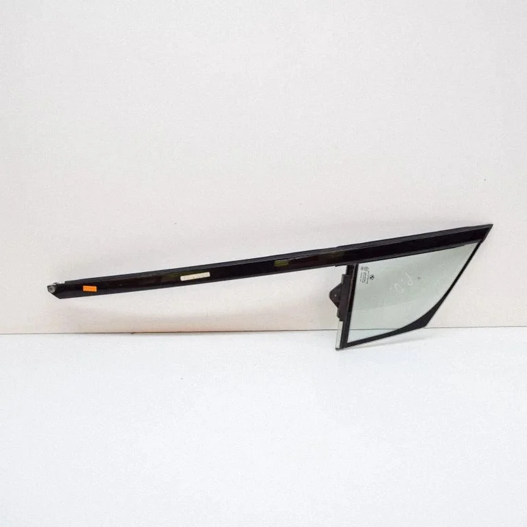 Front door vent window glass four-door – BMW i3 (2013-)