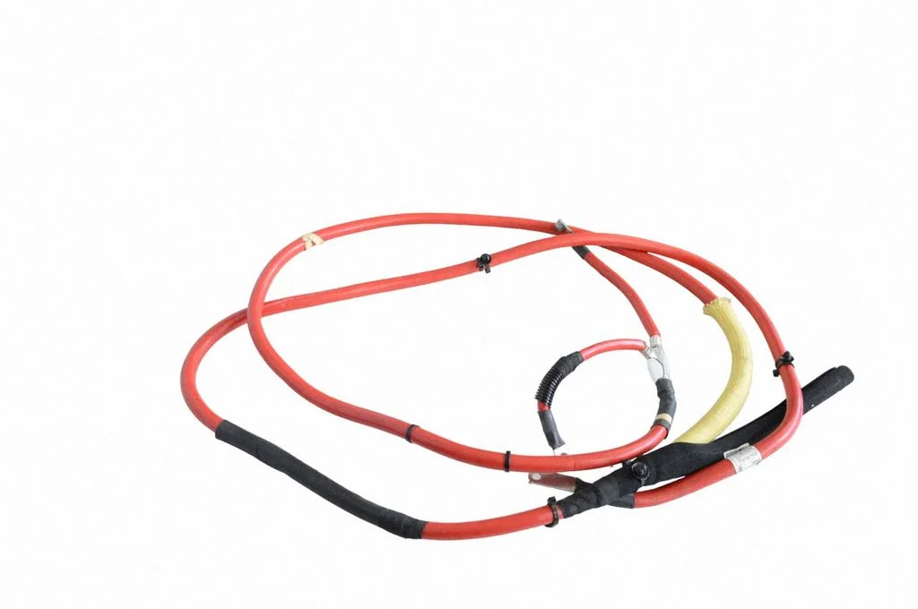 Positive cable (battery) A2175402100